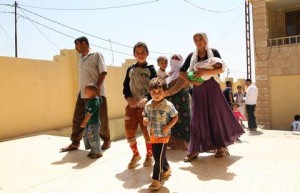 Gli yazidi in fuga dai jihadisti a Mosul