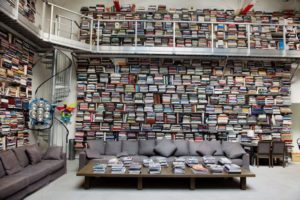 la-biblioteca-di-karl-lagerfeld-2