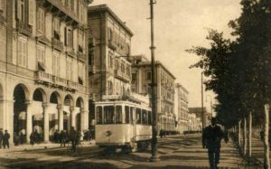 Cagliari,_via_Roma_1930-_1940_(north_view)